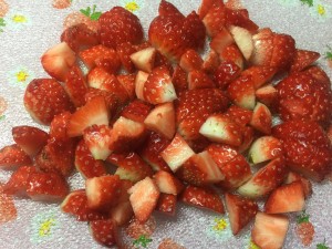 イチゴの賽の目切り